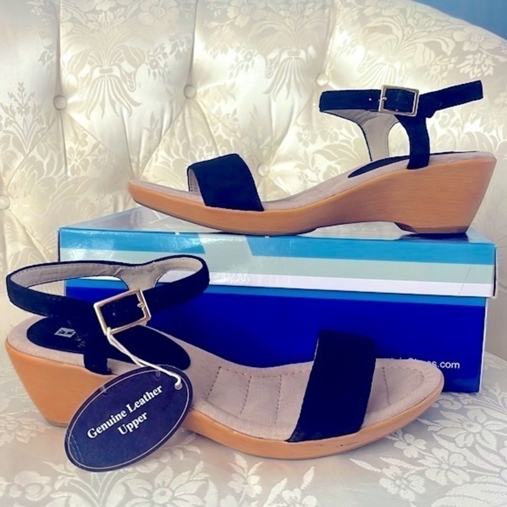 Brand New White Mountain Genuine Leather Black Ankle Strap Cork Wedge Sandals